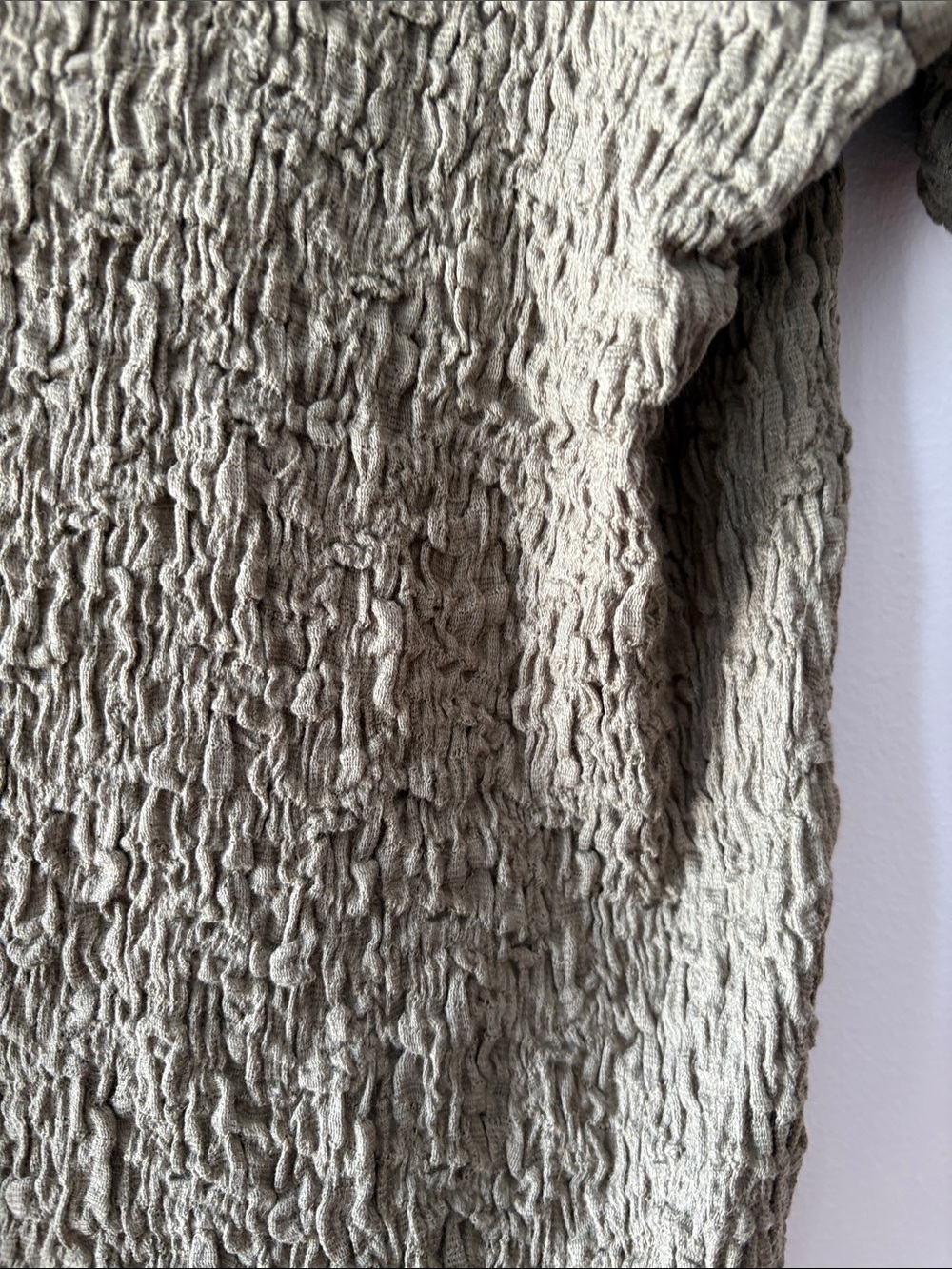 DKNY Olive Green Textured Short Sleeve Top - Picture 3 of 6